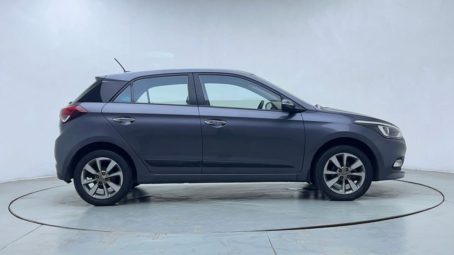 Used 2017 Hyundai Elite i20 Asta 1.2 (O) Petrol Manual exterior RIGHT SIDE VIEW