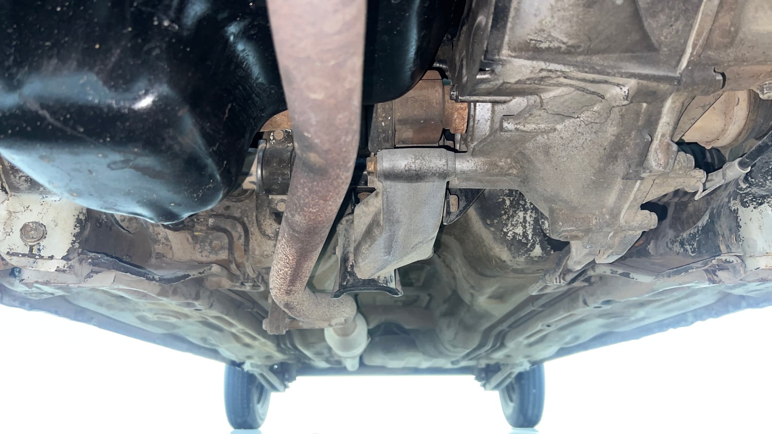 Used 2017 Maruti Suzuki Alto 800 LXi Petrol Manual extra FRONT LEFT UNDERBODY VIEW