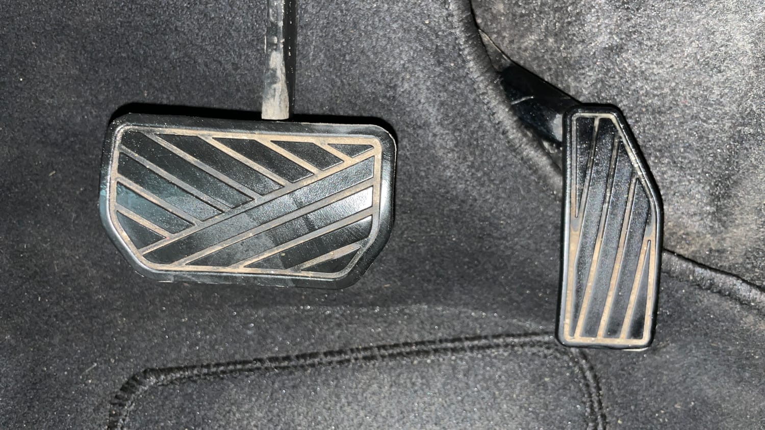 Used 2018 Maruti Suzuki Wagon R 1.0 VXI AMT Petrol Automatic interior PEDALS VIEW