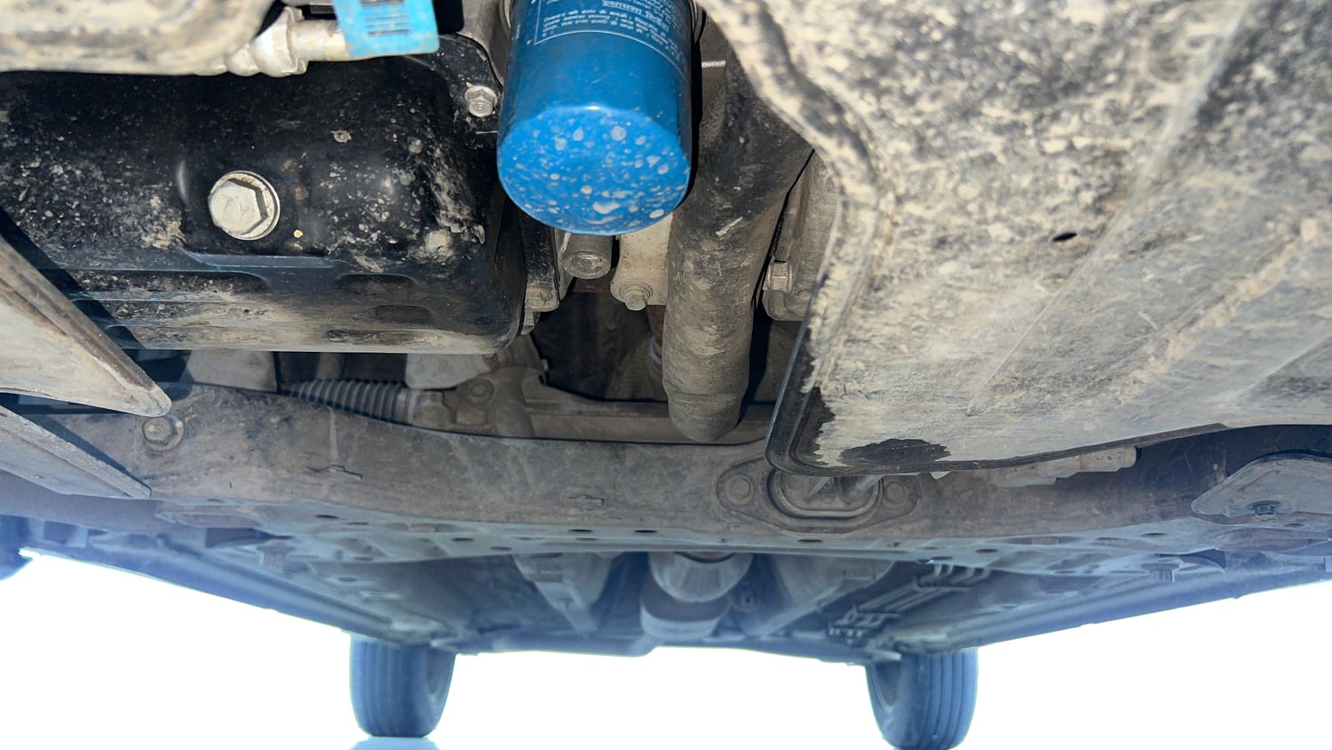 Used 2020 Kia Sonet GTX Plus 1.0 DCT Petrol Automatic extra FRONT LEFT UNDERBODY VIEW