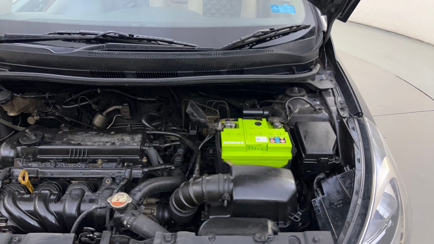 Used 2013 Hyundai Verna Fluidic 1.6 VTVT SX Petrol Manual engine ENGINE LEFT SIDE HINGE & APRON VIEW