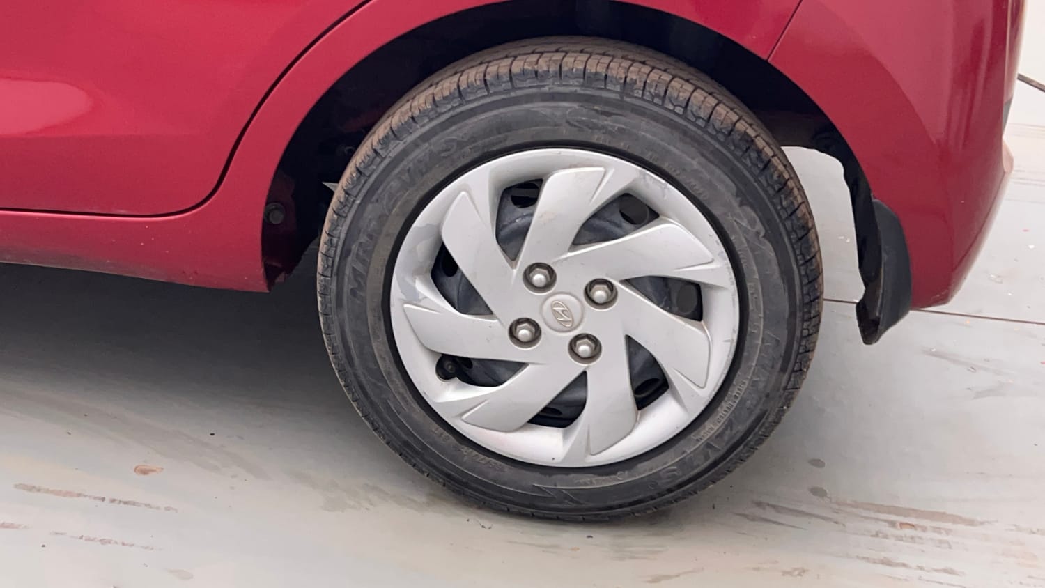 Used 2021 Hyundai Santro Sportz Petrol Manual tyres LEFT REAR TYRE RIM VIEW