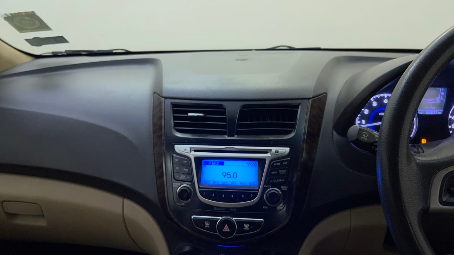 Used 2013 Hyundai Verna Fluidic 1.6 VTVT SX Petrol Manual top_features Integrated (in-dash) music system