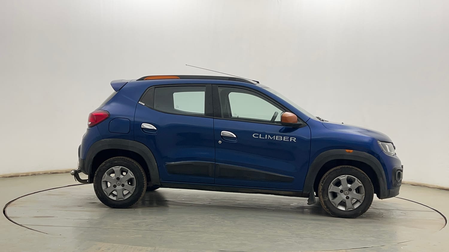 Used 2017 Renault Kwid CLIMBER 1.0 Petrol Manual exterior RIGHT SIDE VIEW