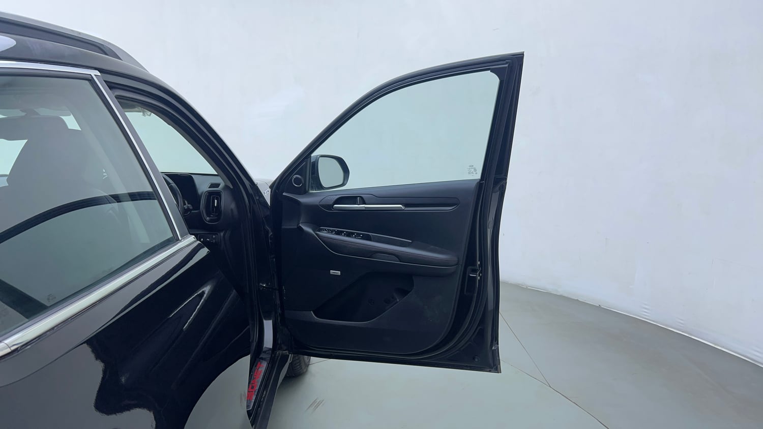 Used 2020 Kia Sonet GTX Plus 1.0 DCT Petrol Automatic interior RIGHT FRONT DOOR OPEN VIEW