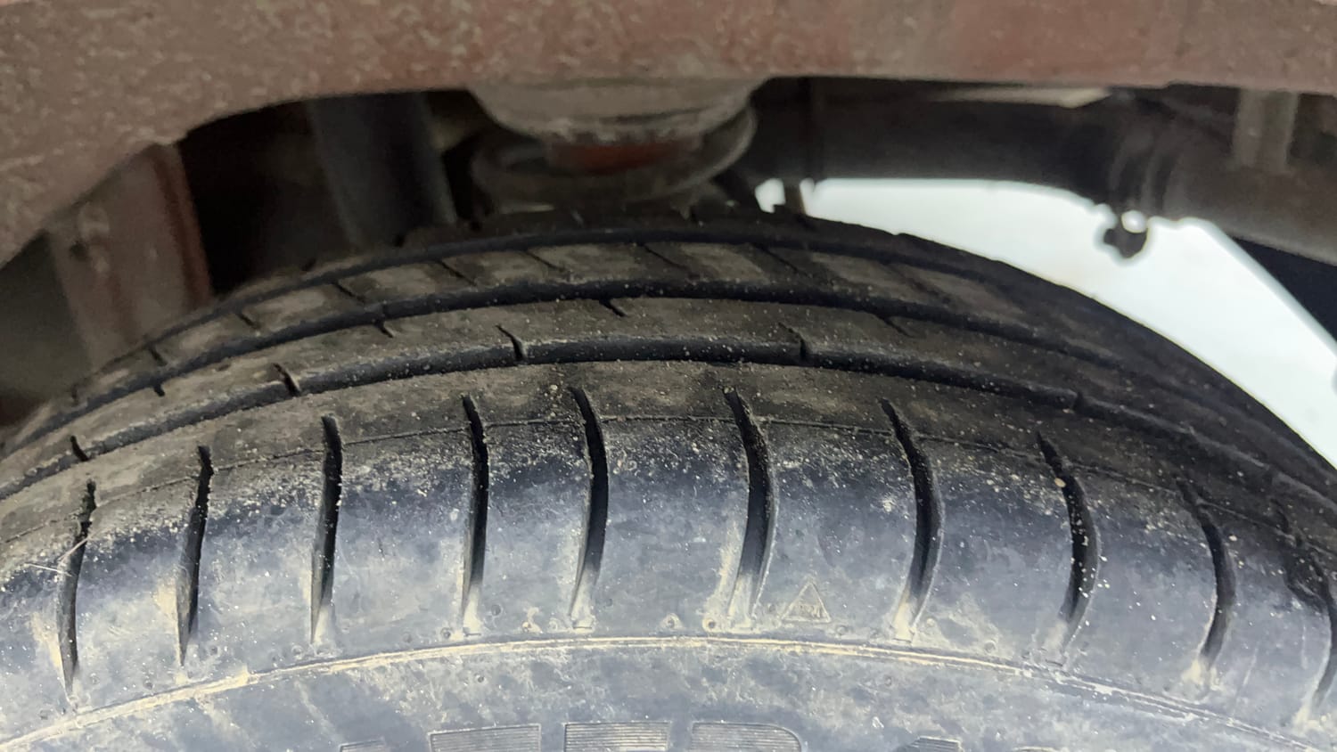 Used 2015 Maruti Suzuki Alto K10 VXi AMT Petrol Automatic tyres LEFT REAR TYRE TREAD VIEW