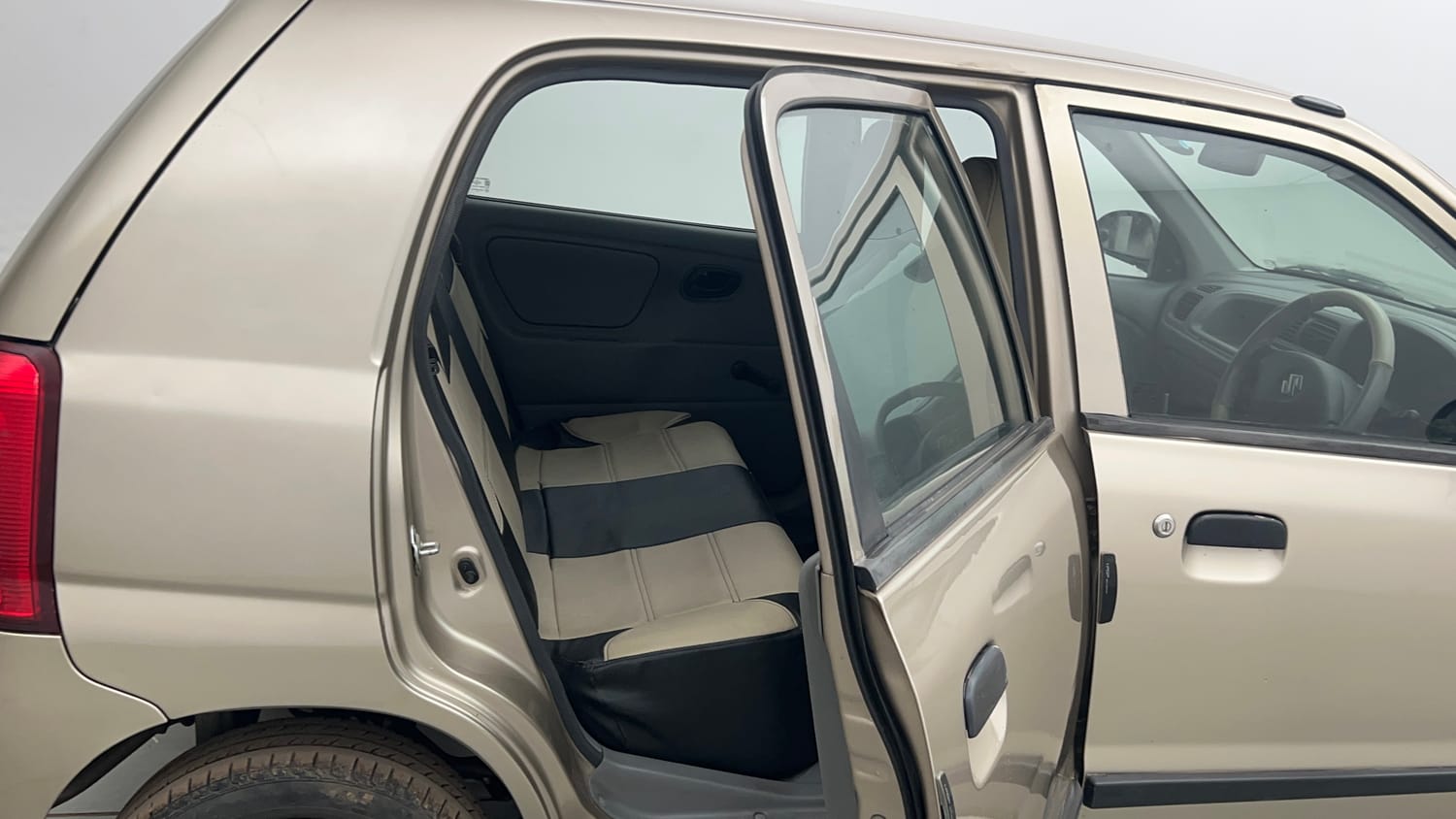 Used 2013 Maruti Suzuki Alto K10 LXi Petrol Manual interior RIGHT SIDE REAR DOOR CABIN VIEW