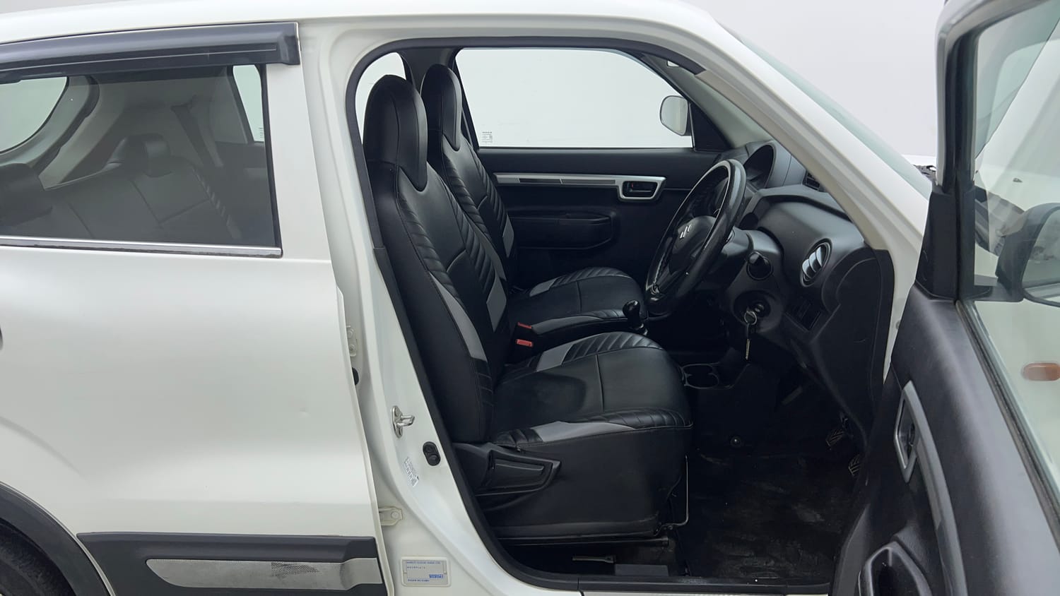 Used 2020 Maruti Suzuki S-Presso VXi Petrol Manual interior RIGHT SIDE FRONT DOOR CABIN VIEW