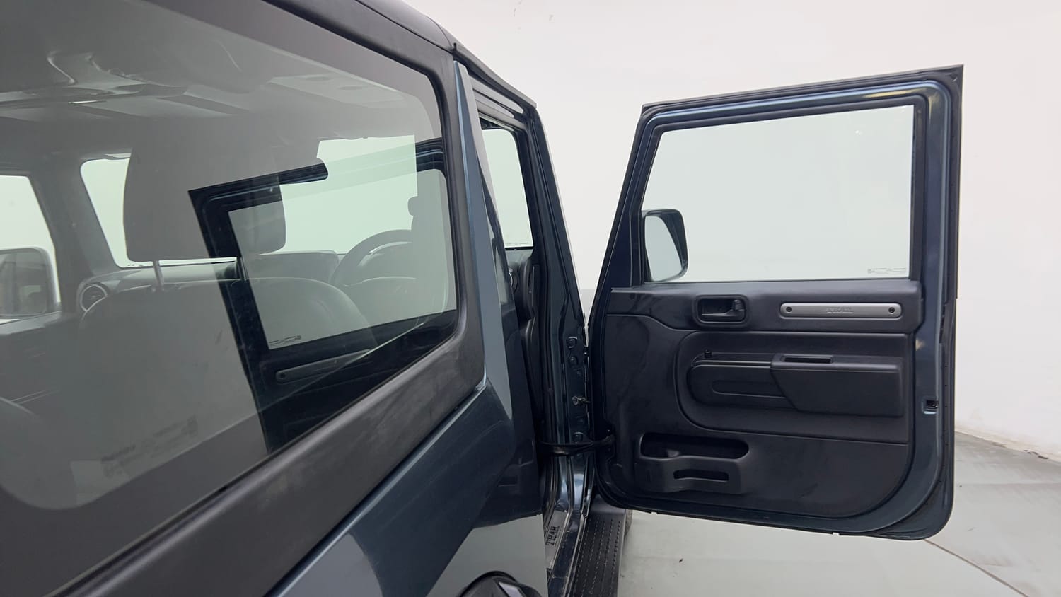 Used 2022 mahindra Thar LX Hard Top Petrol AT 4WD Petrol Automatic interior RIGHT FRONT DOOR OPEN VIEW