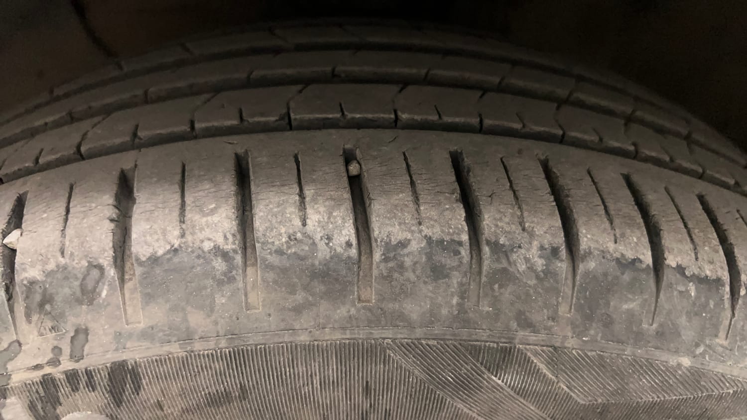 Used 2017 Hyundai i20 Active 1.2 SX Petrol Manual tyres LEFT FRONT TYRE TREAD VIEW