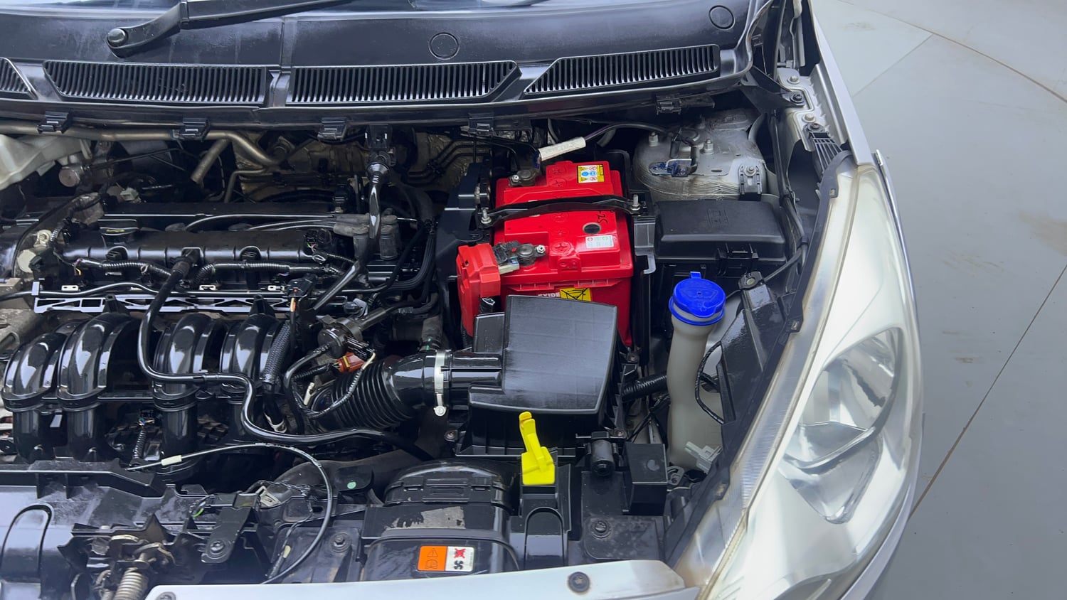 Used 2016 Ford Figo Titanium 1.2 Ti-VCT Petrol Manual engine ENGINE LEFT SIDE VIEW