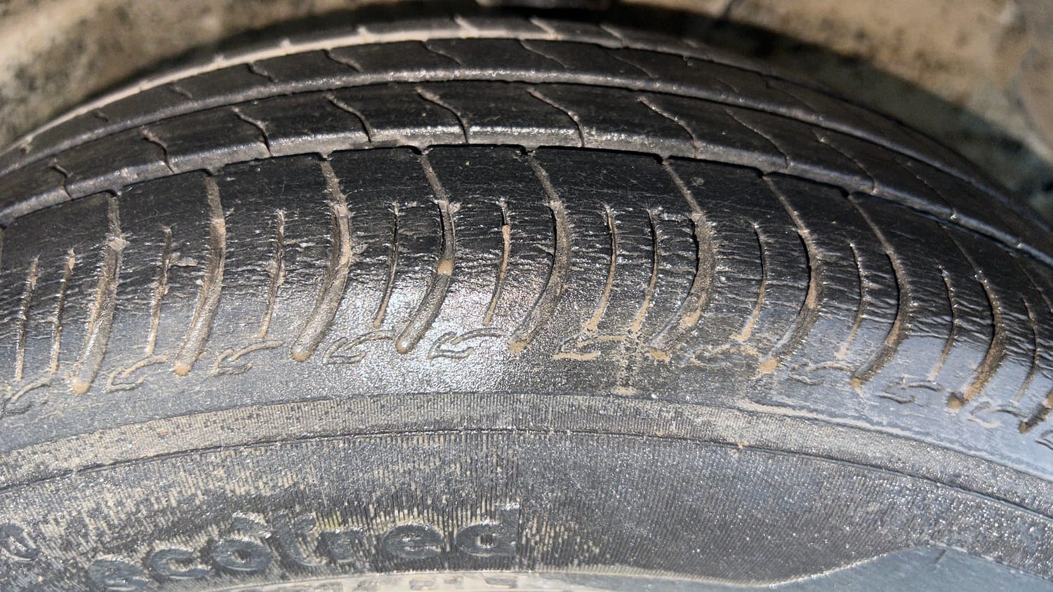 Used 2020 Maruti Suzuki S-Presso VXi Petrol Manual tyres RIGHT FRONT TYRE TREAD VIEW