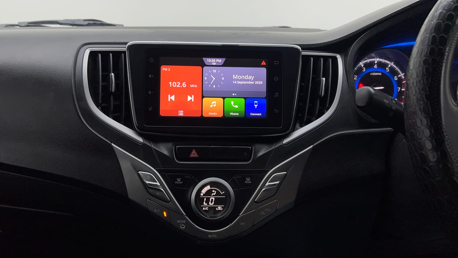 Used 2019 Maruti Suzuki Baleno Zeta Petrol Manual interior MUSIC SYSTEM & AC CONTROL VIEW
