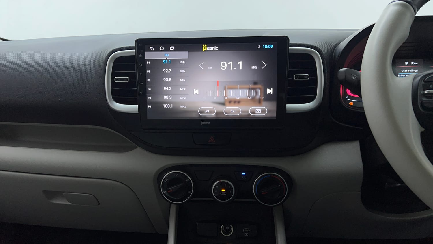 Used 2024 Hyundai Venue E 1.2 Petrol Petrol Manual interior MUSIC SYSTEM & AC CONTROL VIEW
