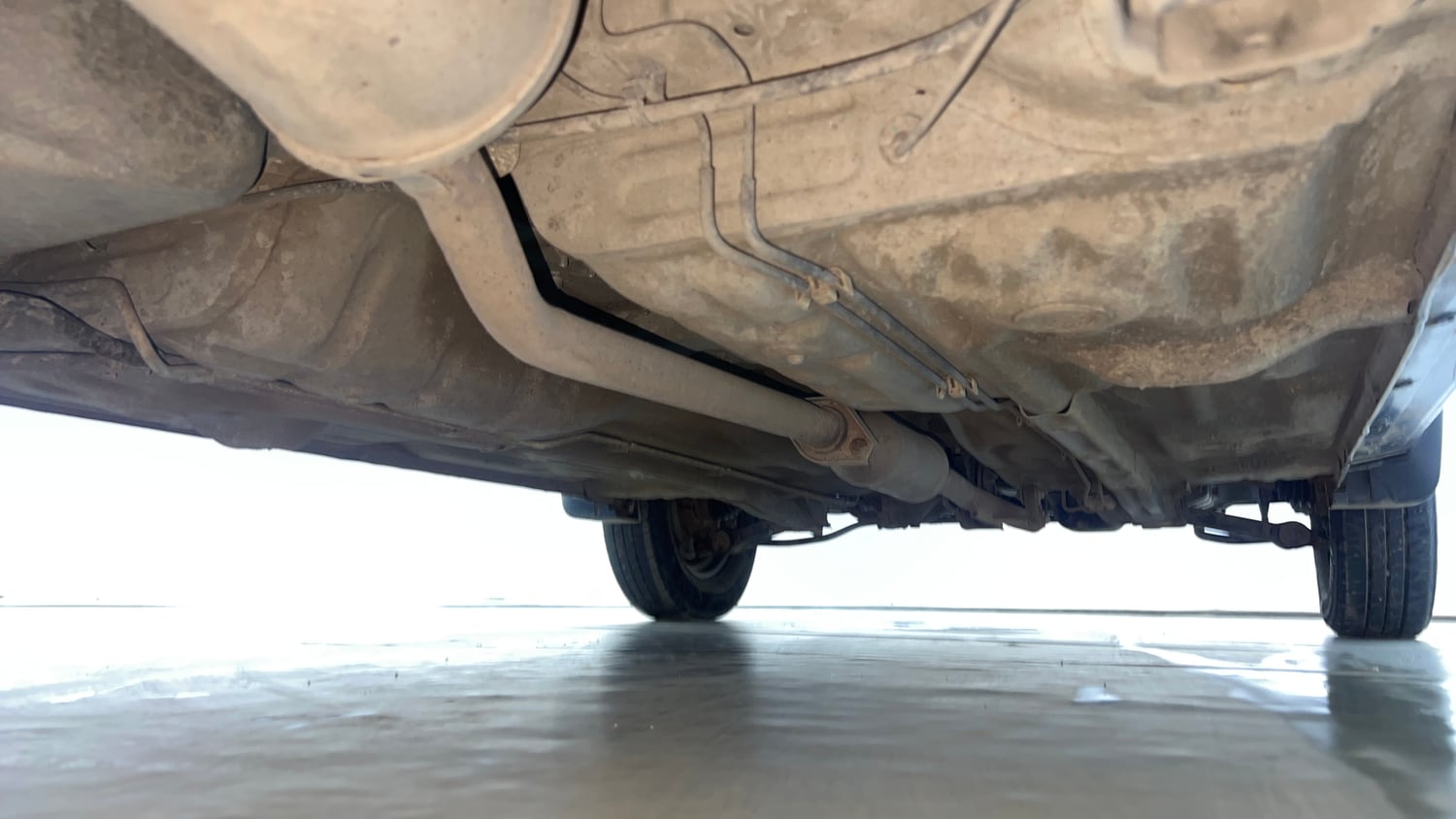 Used 2022 Maruti Suzuki Alto 800 LXi (O) CNG Cng Manual extra REAR RIGHT UNDERBODY VIEW
