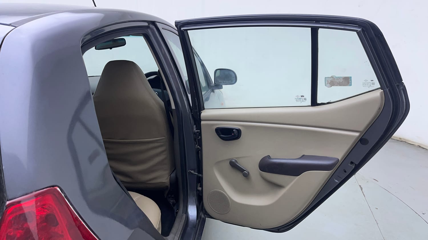 Used 2013 Hyundai i10 Era 1.1 iRDE2 Petrol Manual interior RIGHT REAR DOOR OPEN VIEW