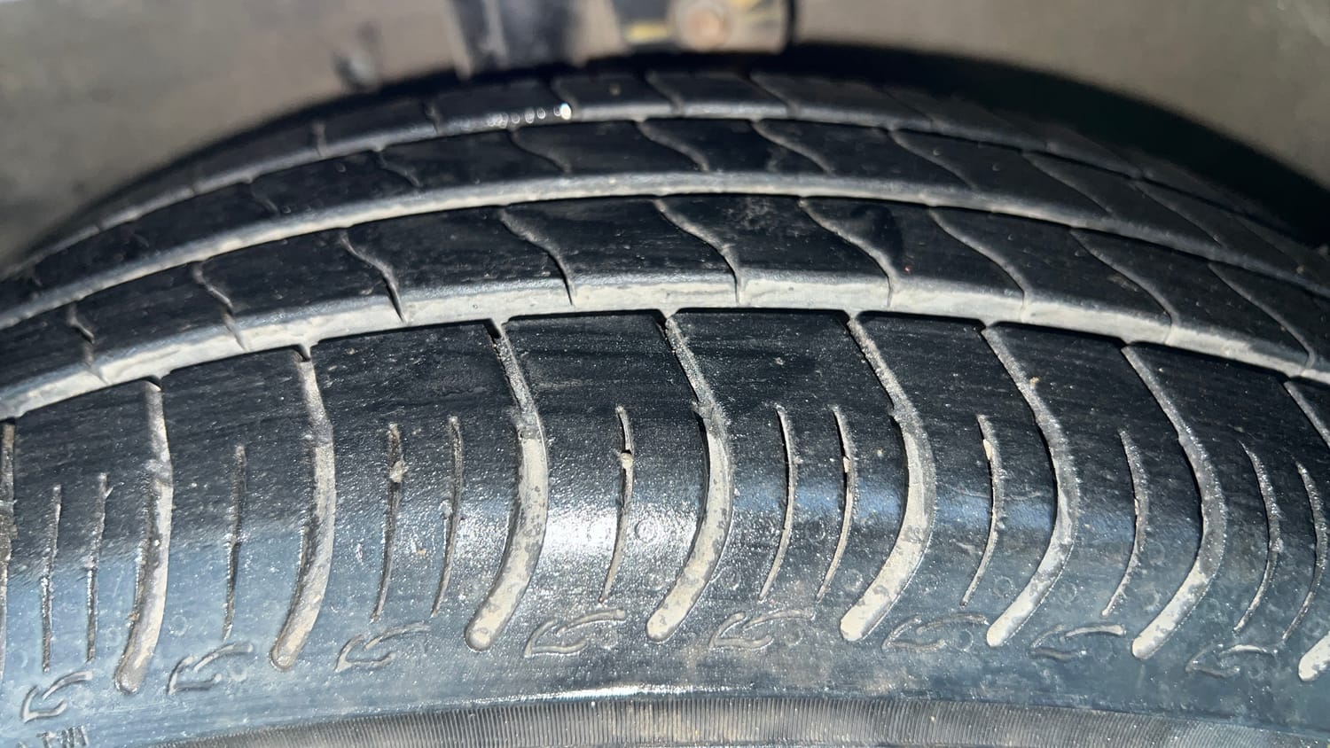 Used 2018 Maruti Suzuki Celerio VXi CNG Cng Manual tyres LEFT FRONT TYRE TREAD VIEW