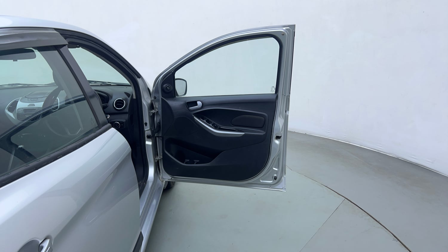 Used 2016 Ford Figo Titanium 1.2 Ti-VCT Petrol Manual interior RIGHT FRONT DOOR OPEN VIEW