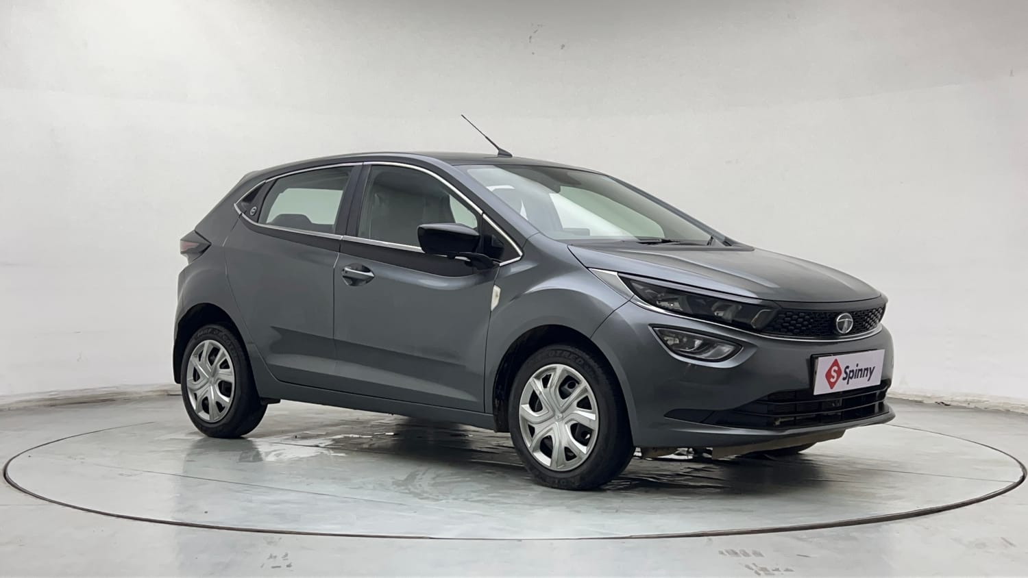 Used 2023 Tata Altroz XT Petrol Petrol Manual exterior RIGHT FRONT CORNER VIEW