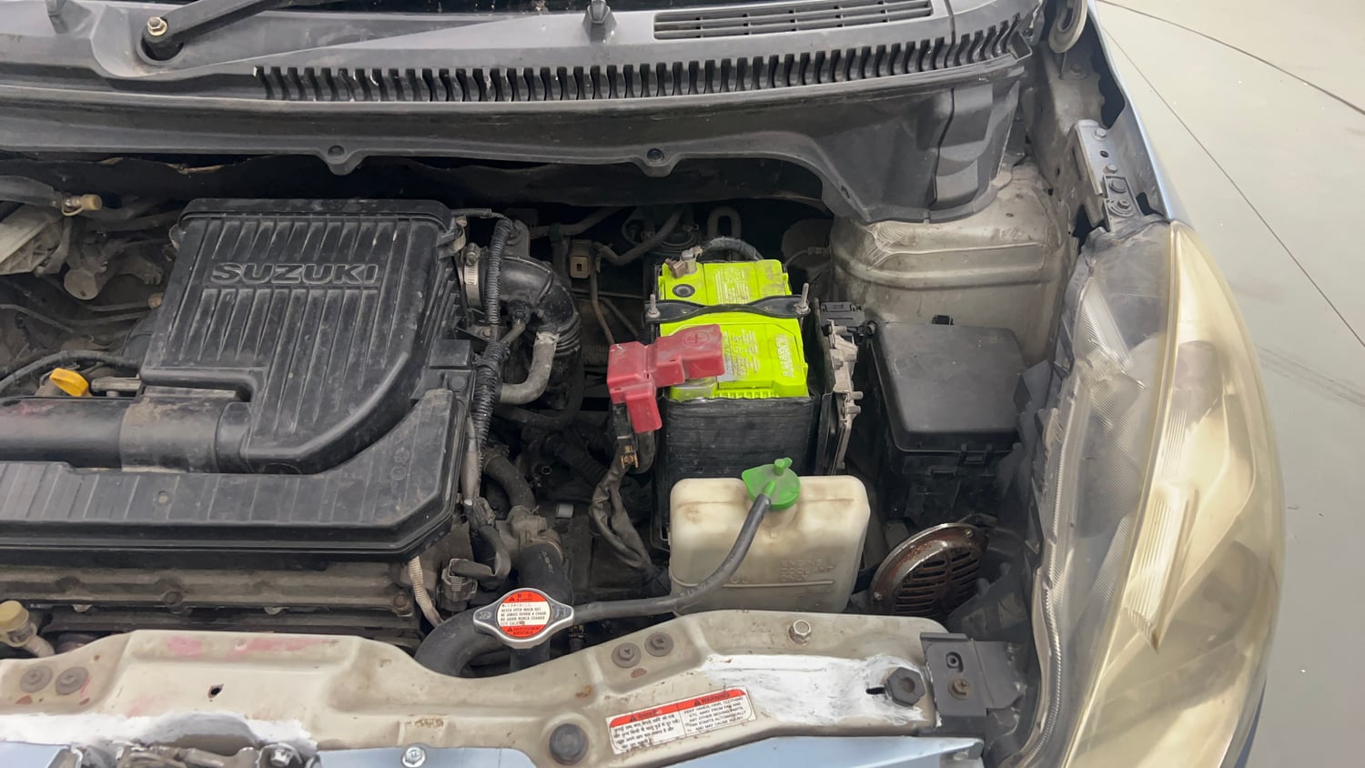 Used 2013 Maruti Suzuki Ertiga Vxi Petrol Manual engine ENGINE LEFT SIDE VIEW