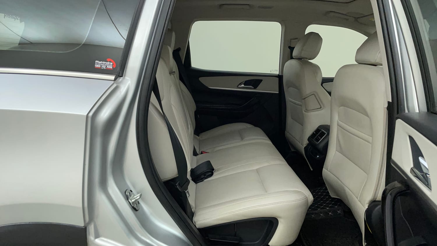 Used 2025 Mahindra XUV700 AX7 Luxury Pack Petrol AT 7 STR Petrol Automatic interior RIGHT SIDE REAR DOOR CABIN VIEW