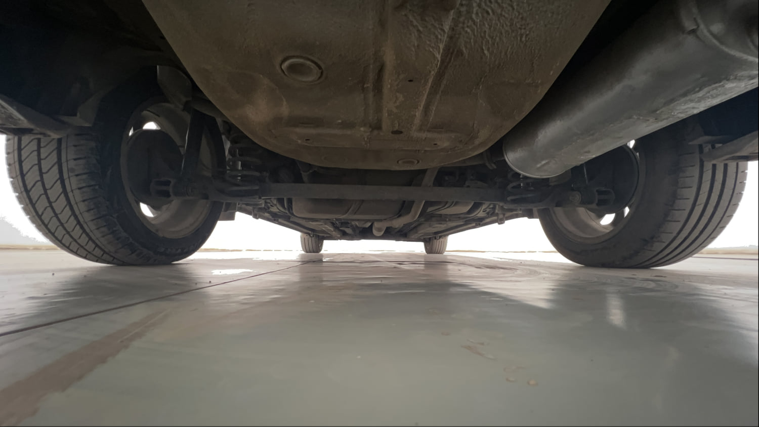 Used 2018 Maruti Suzuki Ciaz Alpha Hybrid 1.5 Petrol Manual extra REAR UNDERBODY VIEW (TAKEN FROM REAR)
