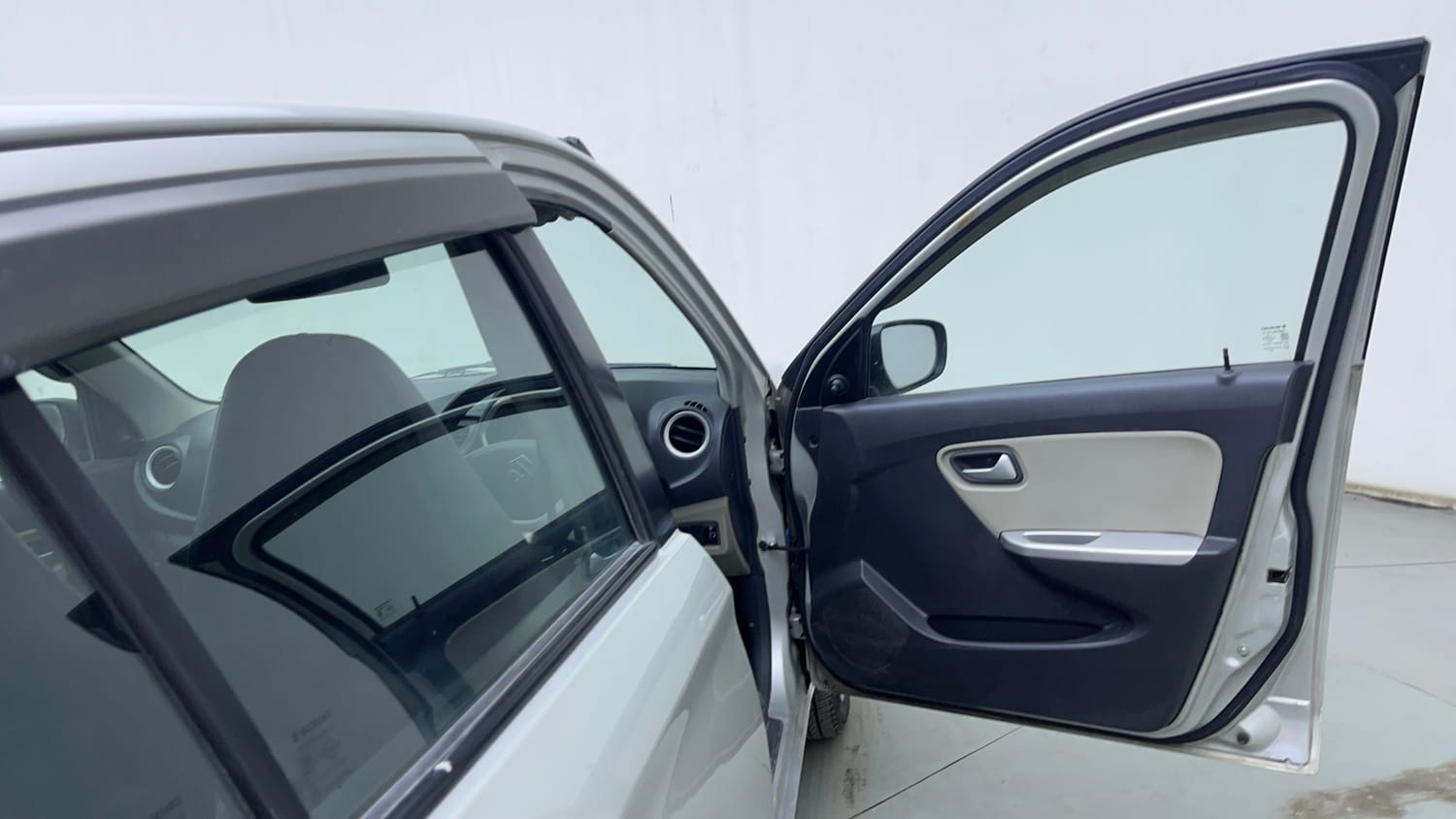 Used 2018 Maruti Suzuki Alto K10 VXi Petrol Manual interior RIGHT FRONT DOOR OPEN VIEW
