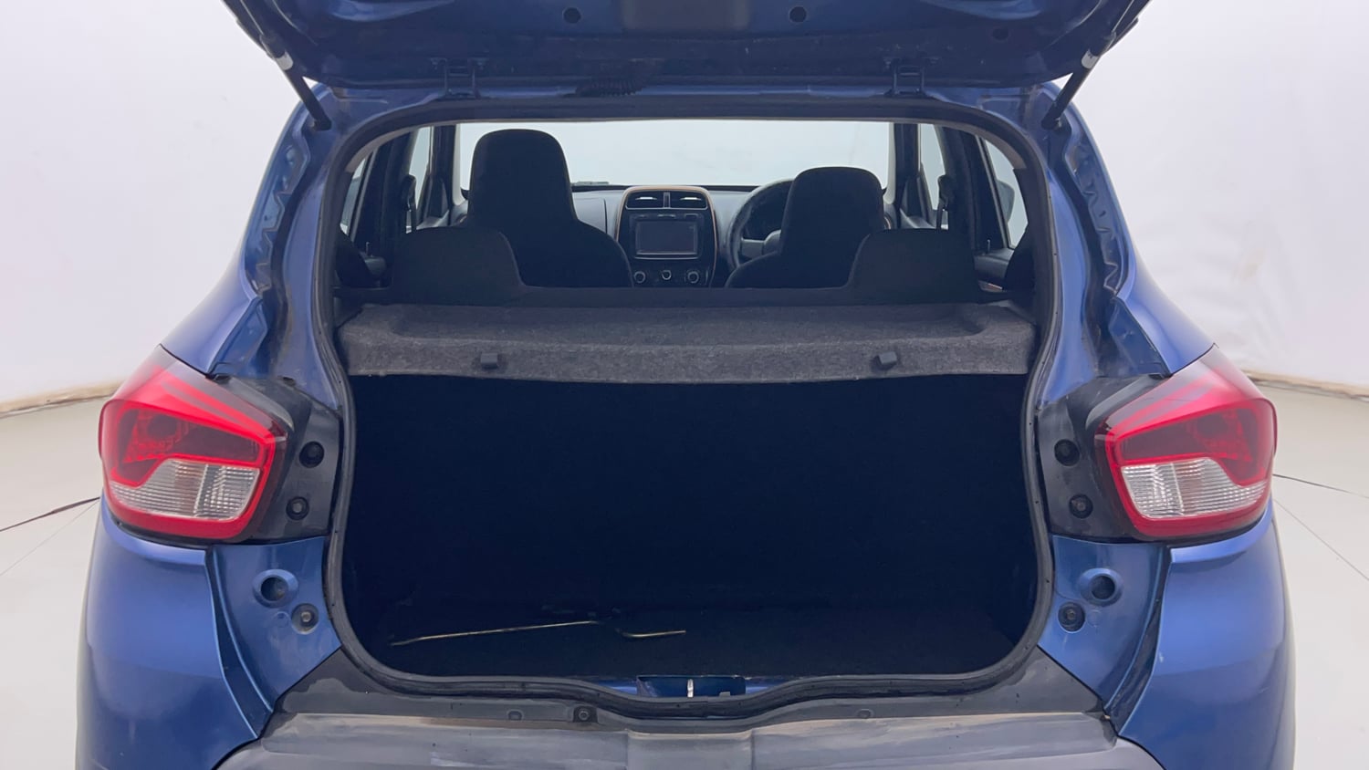 Used 2017 Renault Kwid CLIMBER 1.0 Petrol Manual interior DICKY INSIDE VIEW