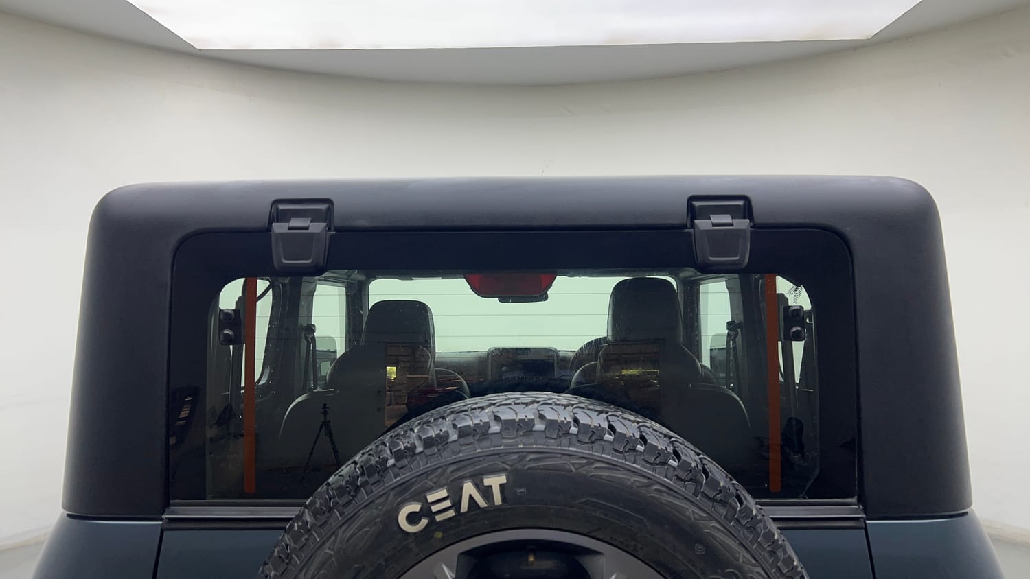 Used 2022 mahindra Thar LX Hard Top Petrol AT 4WD Petrol Automatic exterior BACK WINDSHIELD VIEW