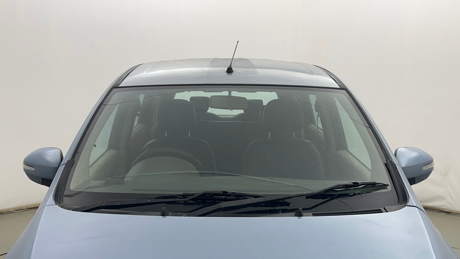 Used 2013 Maruti Suzuki Ertiga Vxi Petrol Manual exterior FRONT WINDSHIELD VIEW
