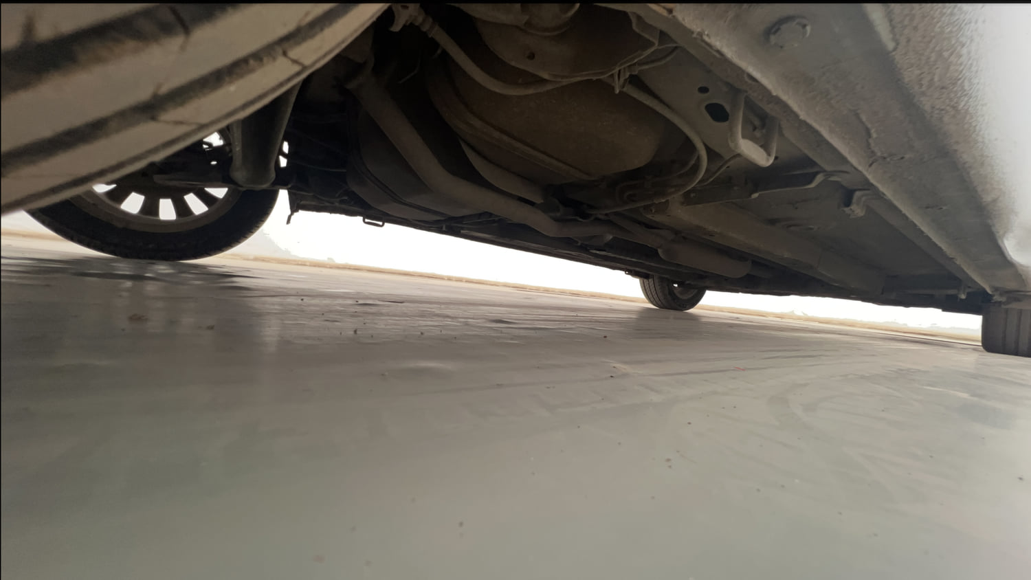 Used 2018 Maruti Suzuki Ciaz Alpha Hybrid 1.5 Petrol Manual extra REAR RIGHT UNDERBODY VIEW