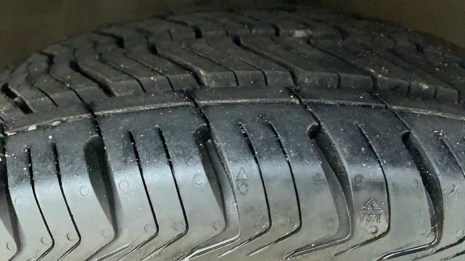 Used 2017 Maruti Suzuki Celerio VXi Petrol Manual tyres RIGHT FRONT TYRE TREAD VIEW
