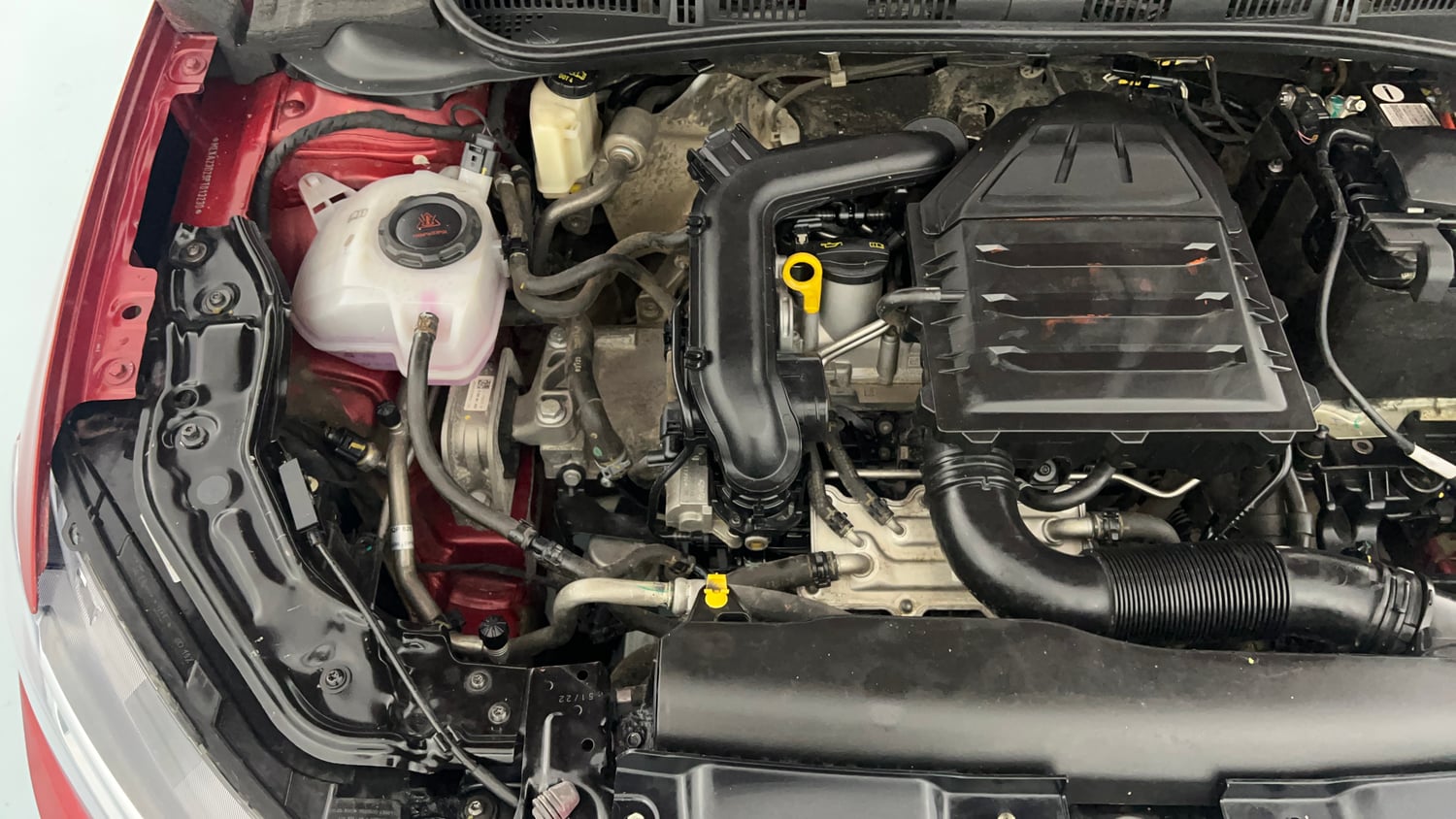 Used 2023 Volkswagen Virtus Topline 1.0 TSI MT Petrol Manual engine ENGINE RIGHT SIDE VIEW