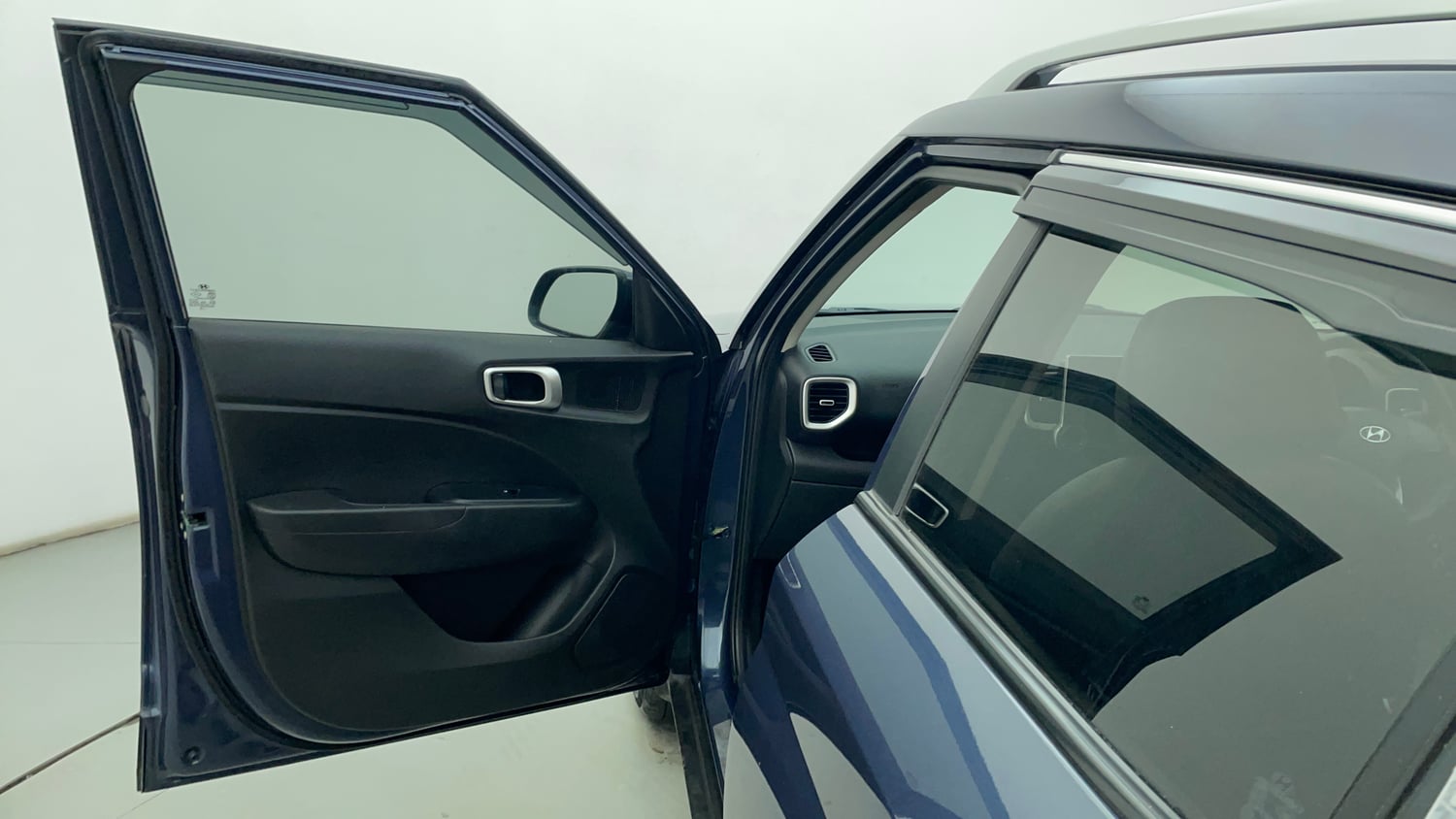 Used 2021 Hyundai Venue S Plus 1.2 Petrol Petrol Manual interior LEFT FRONT DOOR OPEN VIEW