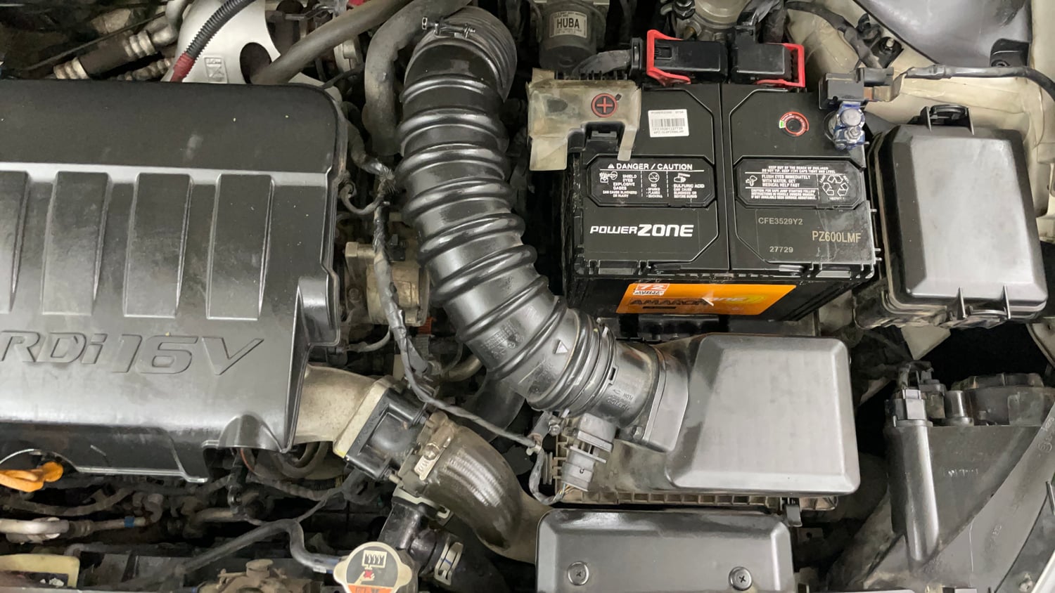 Used 2017 Hyundai Elite i20 Sportz 1.4 CRDI Diesel Manual engine ENGINE LEFT SIDE VIEW