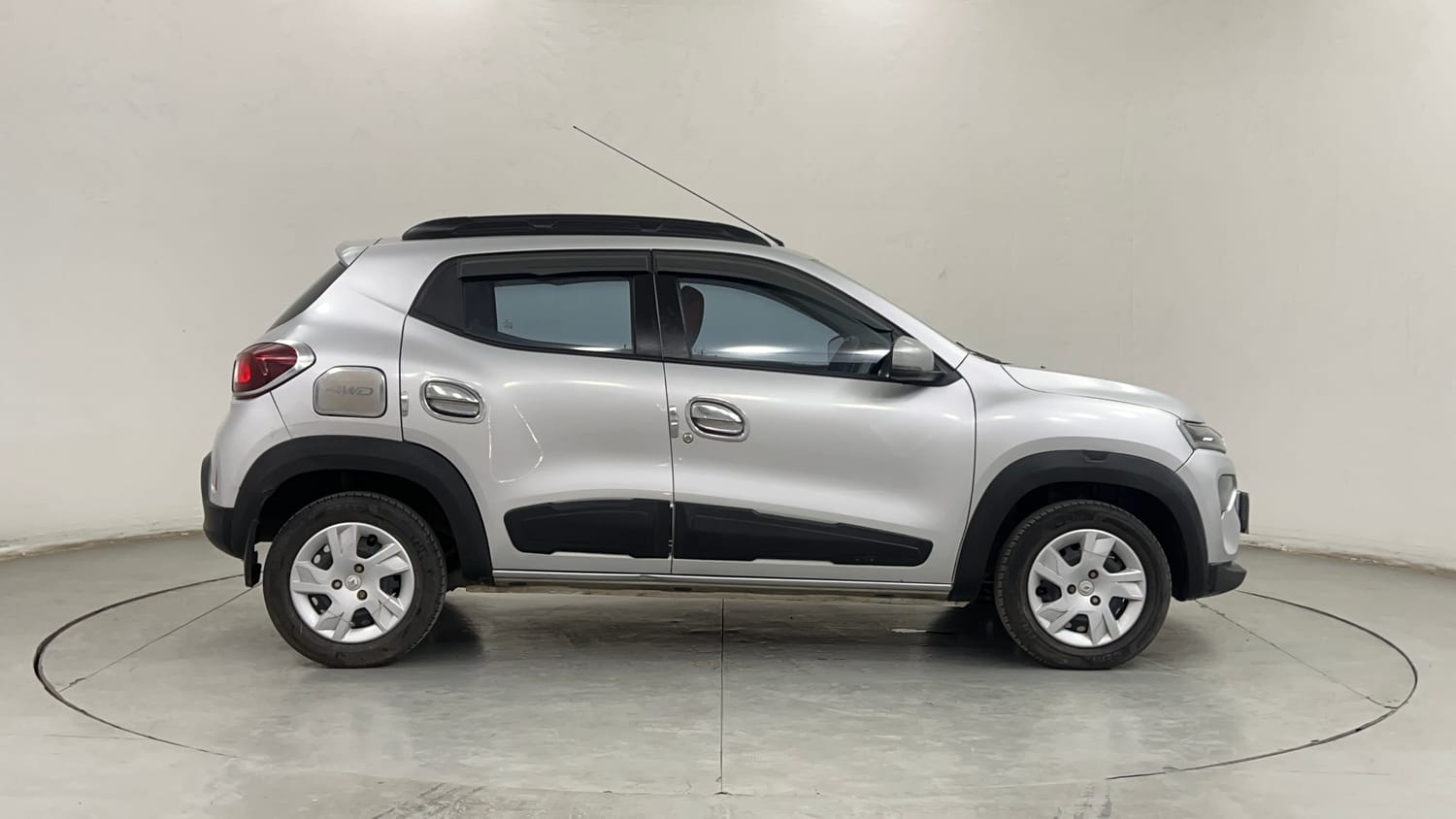 Used 2023 Renault Kwid RXT 1.0 Petrol Manual exterior RIGHT SIDE VIEW
