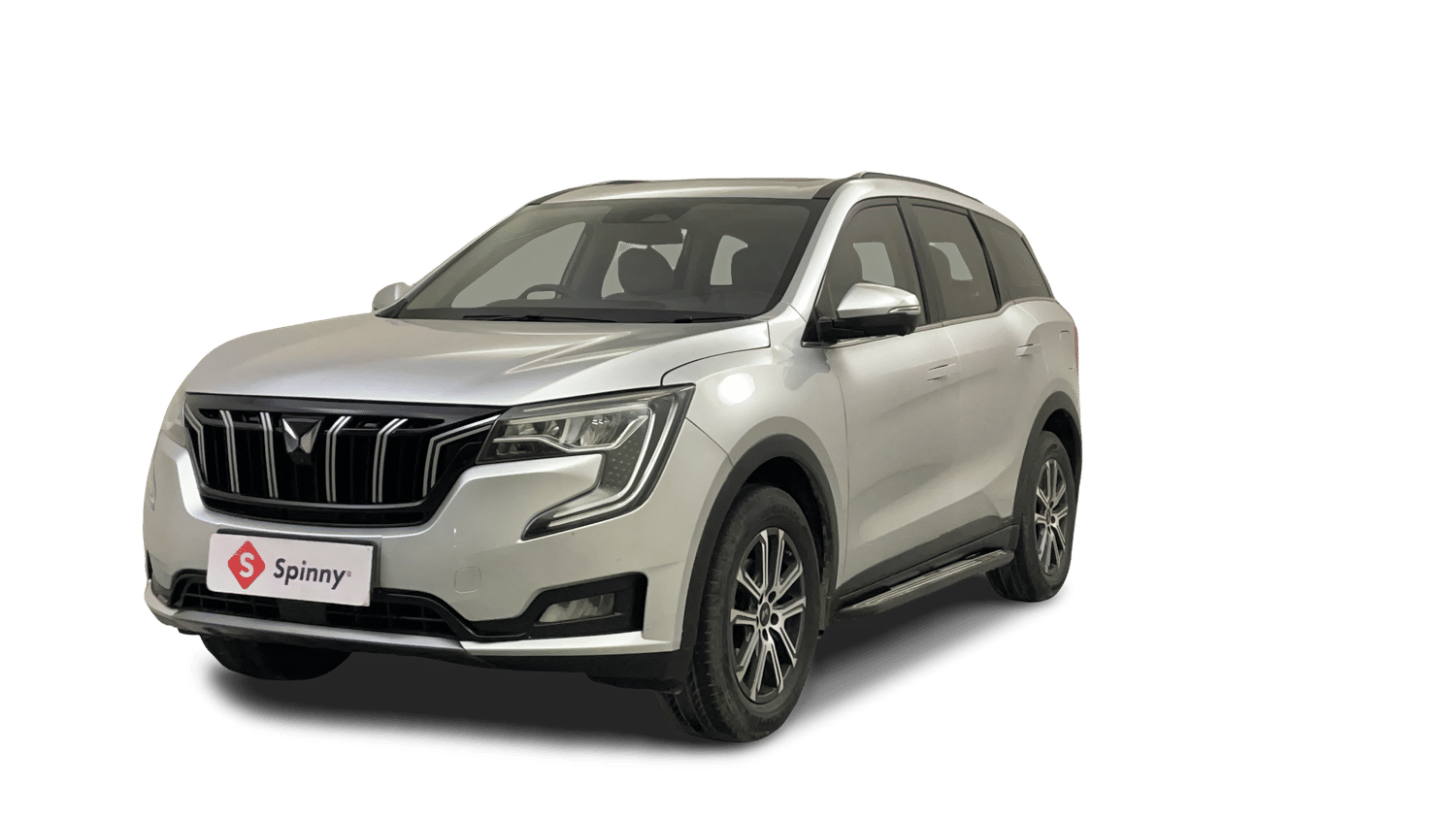 Used 2025 Mahindra XUV700 AX7 Luxury Pack Petrol AT 7 STR Petrol Automatic Image