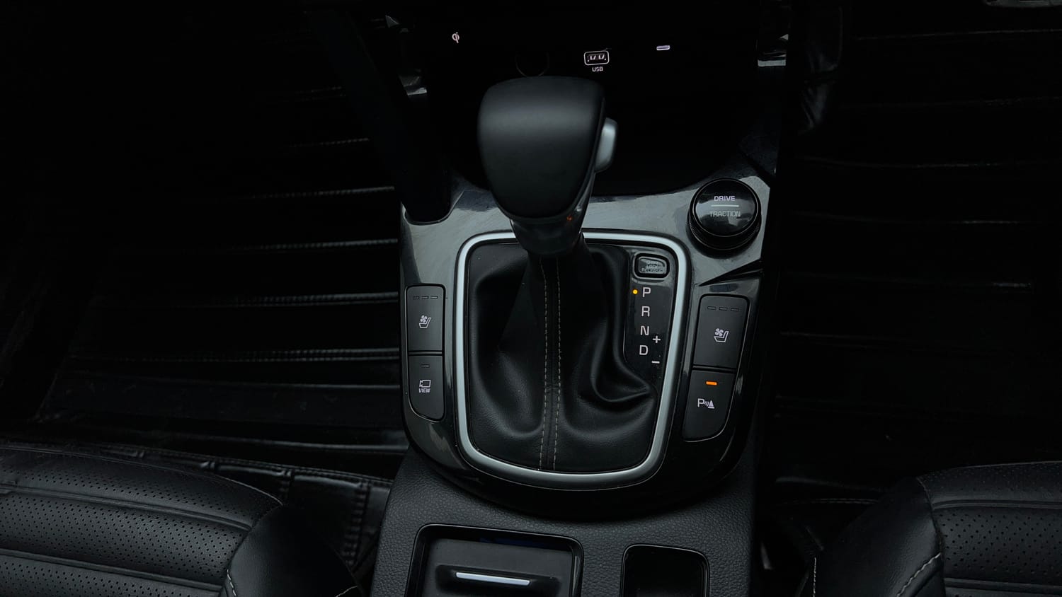 Used 2025 Kia Seltos GTX Plus 1.5 Turbo Petrol DCT Petrol Automatic interior GEAR  KNOB VIEW