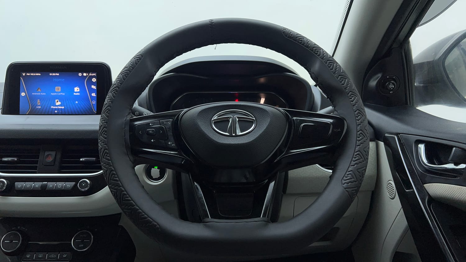 Used 2021 Tata Nexon XZ Plus Petrol Manual interior STEERING VIEW
