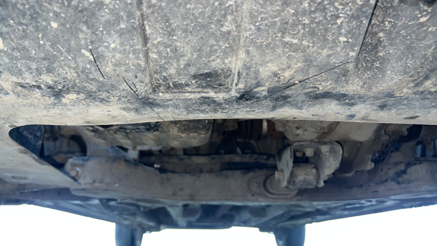 Used 2017 Hyundai Elite i20 Asta 1.2 (O) Petrol Manual extra FRONT LEFT UNDERBODY VIEW