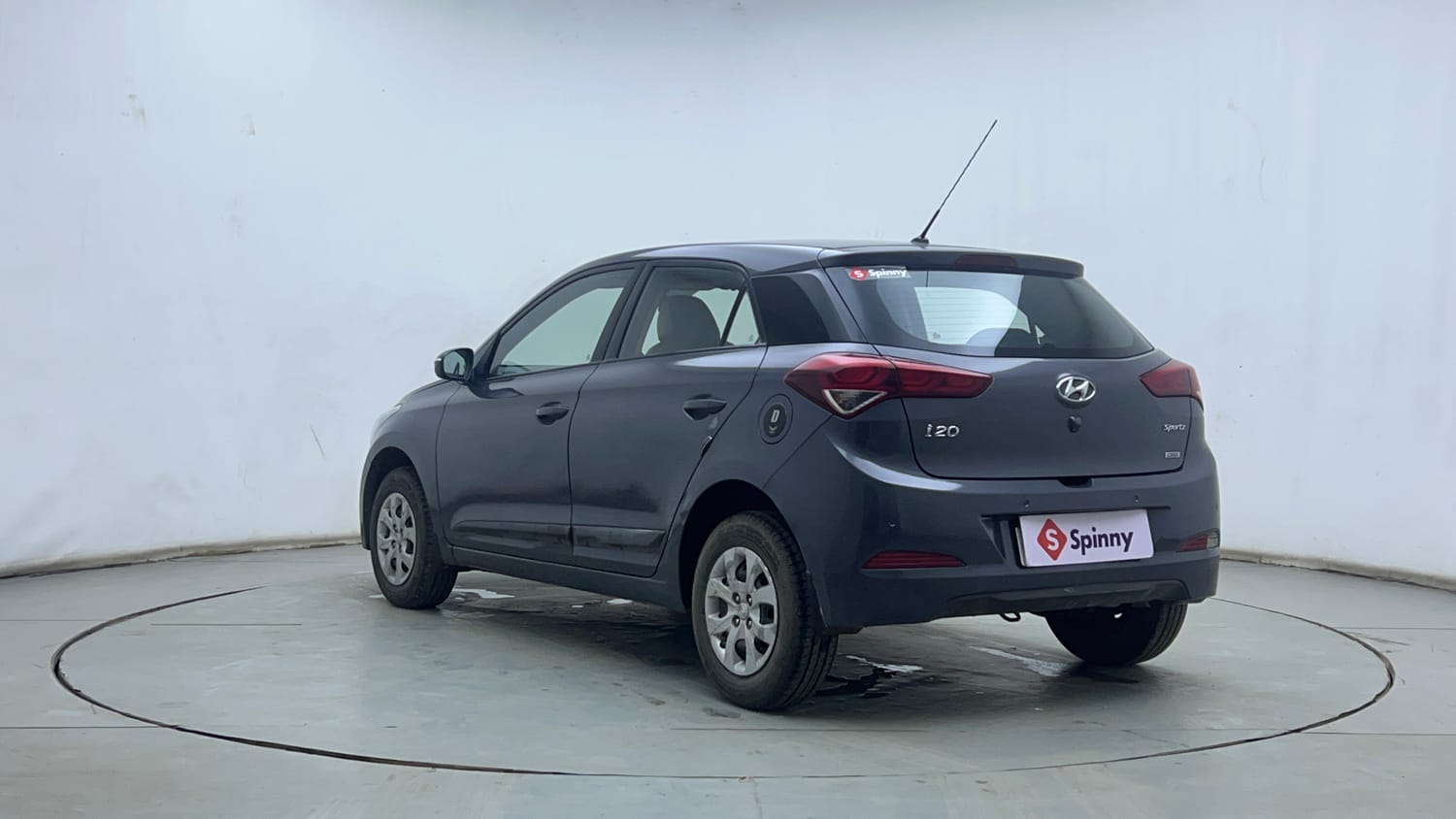 Used 2016 Hyundai Elite i20 Sportz 1.4 CRDI Diesel Manual exterior LEFT REAR CORNER VIEW