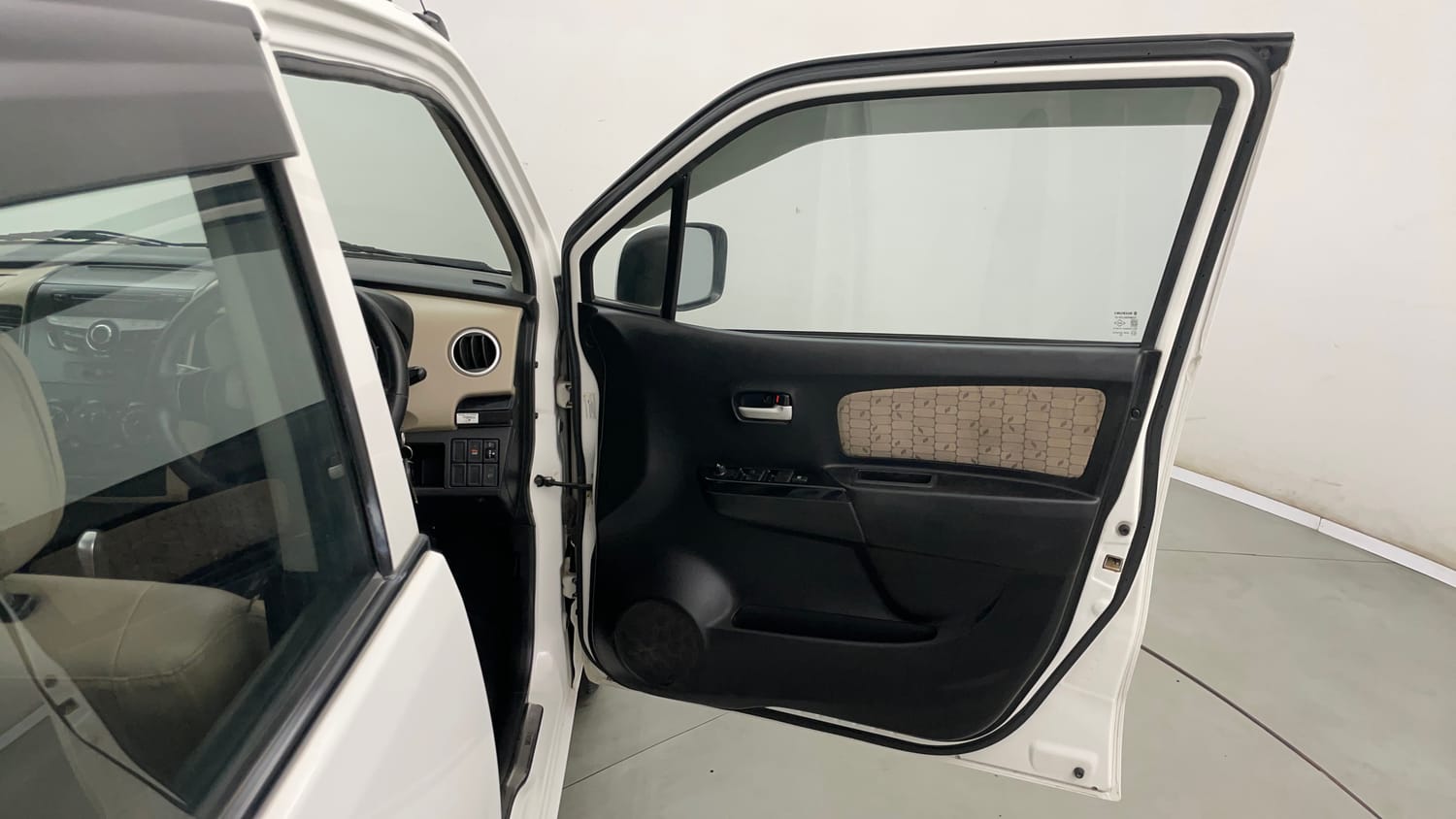 Used 2018 Maruti Suzuki Wagon R 1.0 VXI AMT Petrol Automatic interior RIGHT FRONT DOOR OPEN VIEW