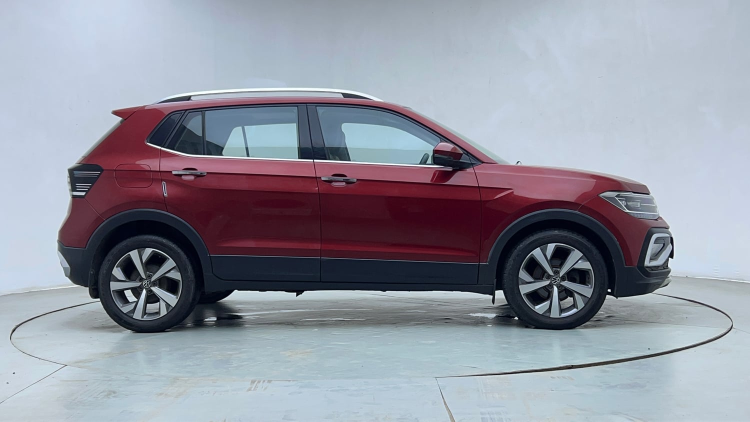 Used 2023 Volkswagen Taigun Topline 1.0 TSI AT Petrol Automatic exterior RIGHT SIDE VIEW