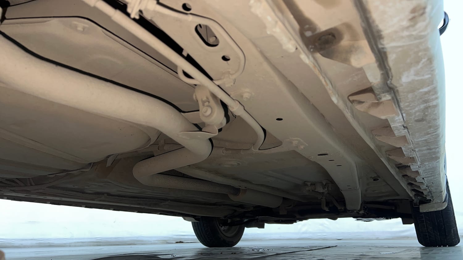 Used 2023 Maruti Suzuki XL6 Zeta MT CNG Cng Manual extra REAR RIGHT UNDERBODY VIEW