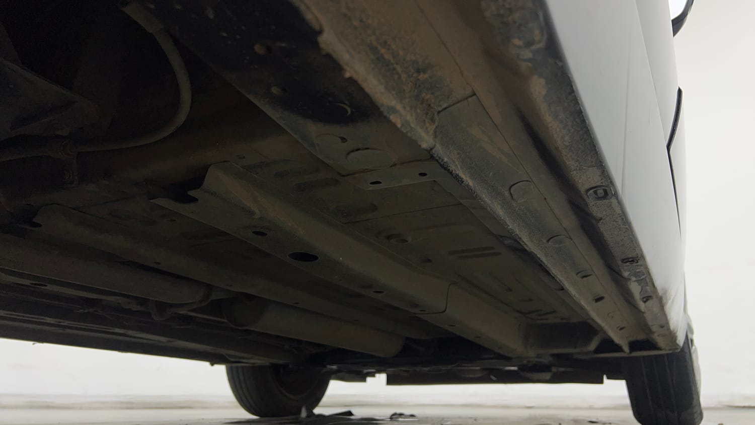 Used 2023 Tata Altroz XT Petrol Petrol Manual extra REAR RIGHT UNDERBODY VIEW