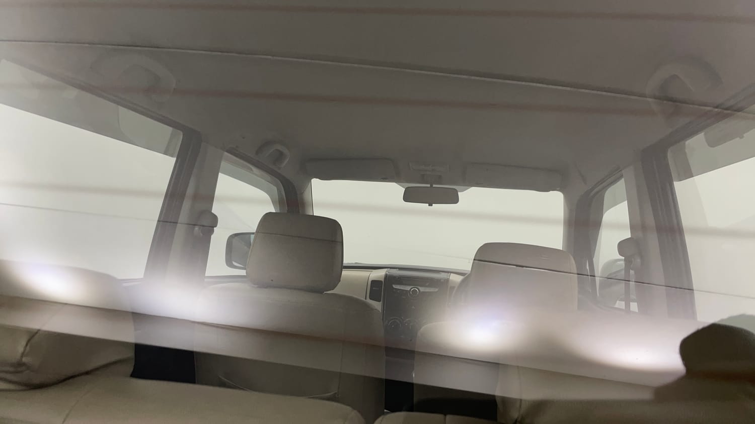 Used 2018 Maruti Suzuki Wagon R 1.0 VXI AMT Petrol Automatic top_features Rear defogger