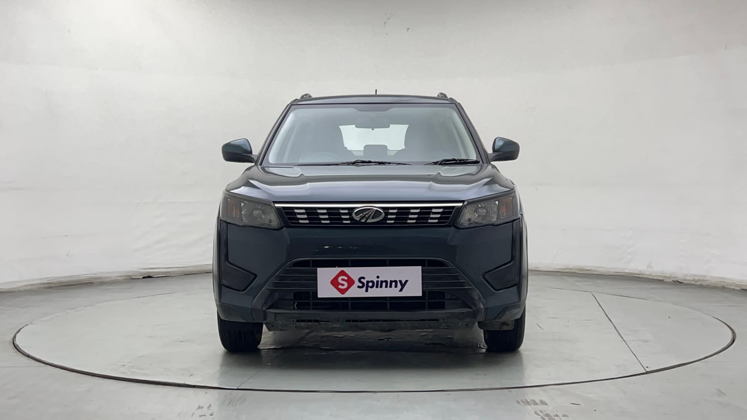 Used 2020 Mahindra XUV 300 1.2 W6 Petrol Manual exterior FRONT VIEW