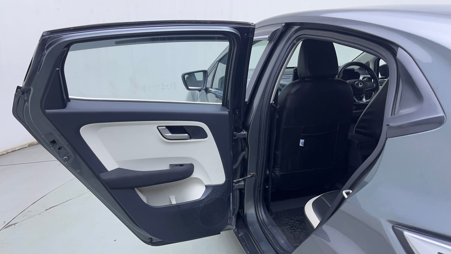 Used 2024 Tata Altroz XZ Plus (S) iCNG Cng Manual interior LEFT REAR DOOR OPEN VIEW