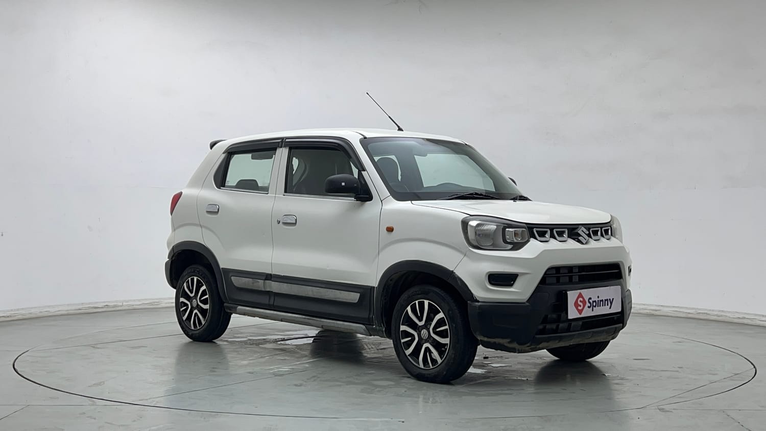 Used 2020 Maruti Suzuki S-Presso VXi Petrol Manual exterior RIGHT FRONT CORNER VIEW