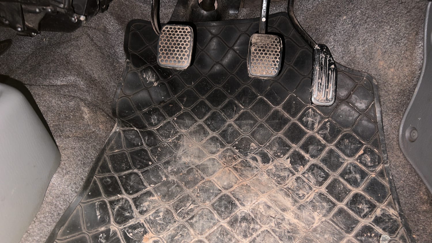Used 2014 Maruti Suzuki Alto K10 VXi Petrol Manual interior PEDALS VIEW